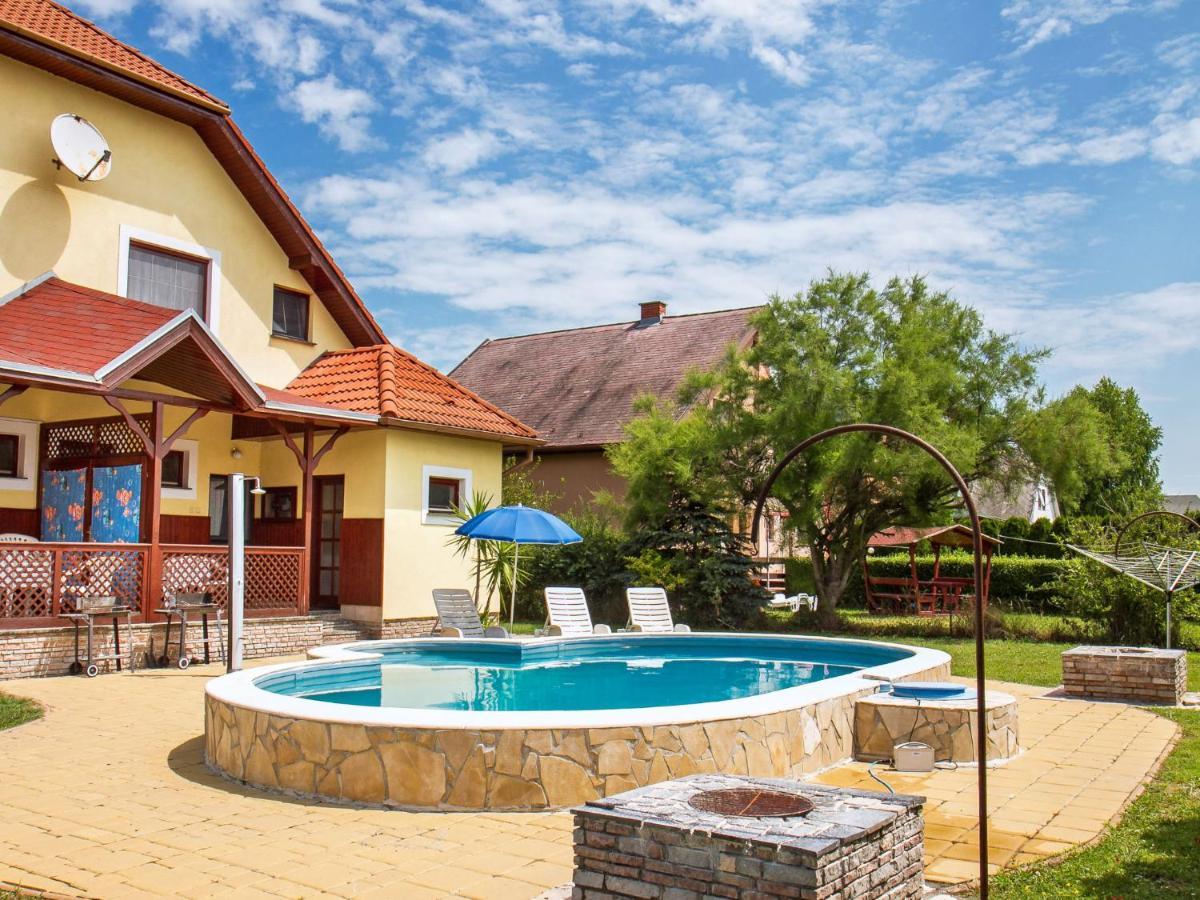 Holiday Home Yellow 1 By Interhome Balatonkeresztúr Zewnętrze zdjęcie