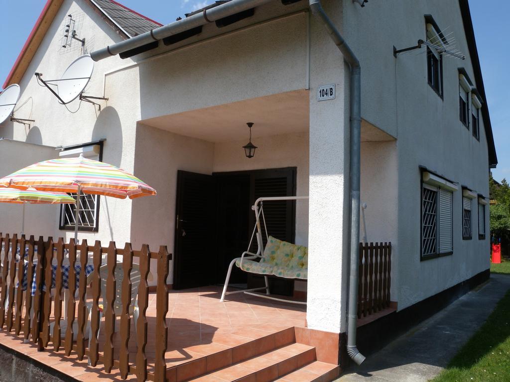Holiday Home Yellow 1 By Interhome Balatonkeresztúr Zewnętrze zdjęcie